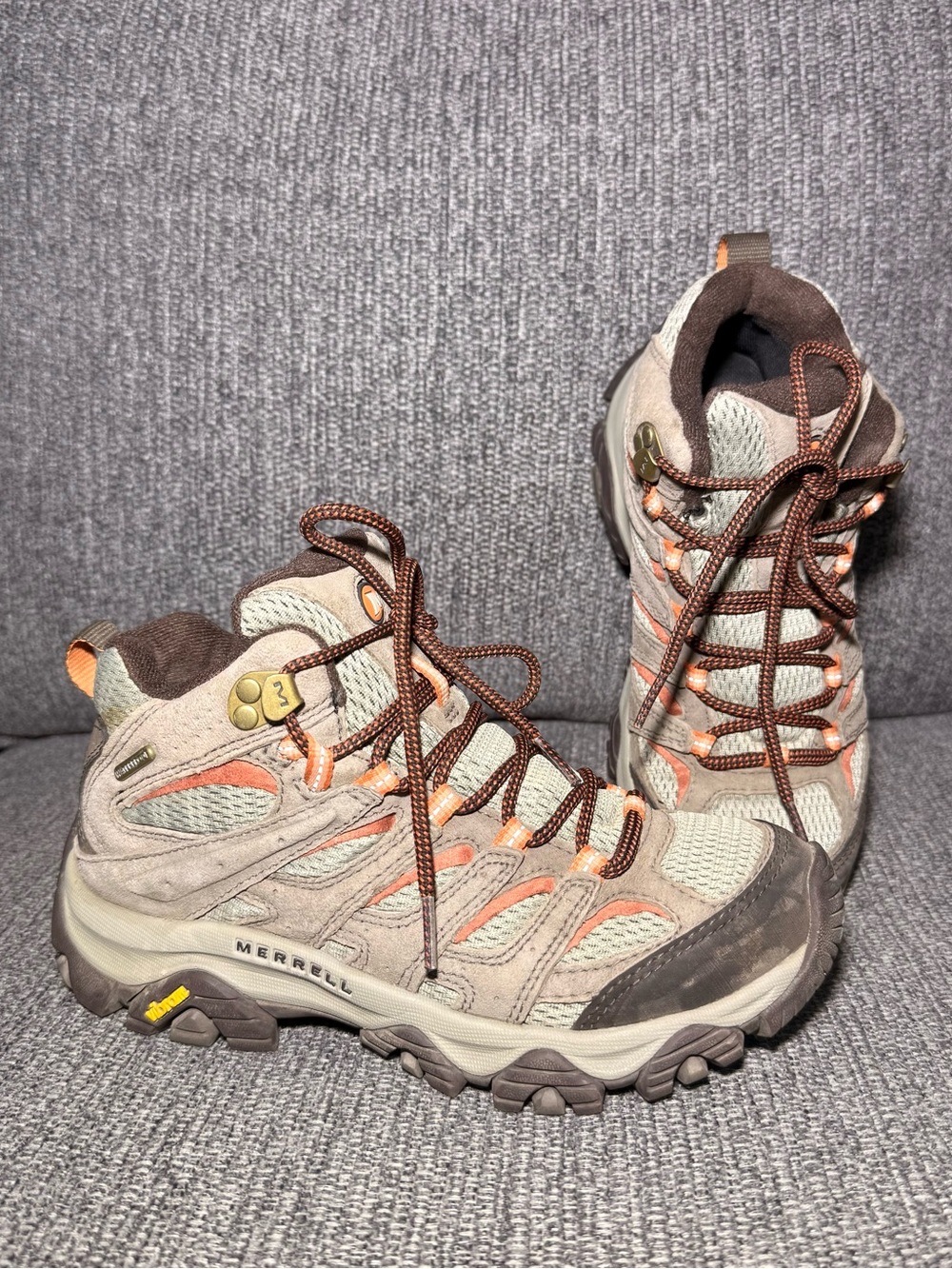 Merrell Women's Moab 3 Mid Waterproof Hiking Boots J035848 Bungee Cord size 6